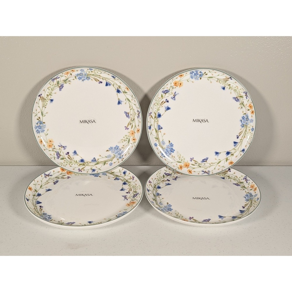 New Mikasa Quinn Salad Plates 9" Set of 4 Bone China White Garden Flowers New - Picture 2 of 9